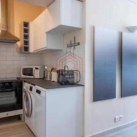 Apartmán Rue D'antibes: Agreable Quatre Pieces *